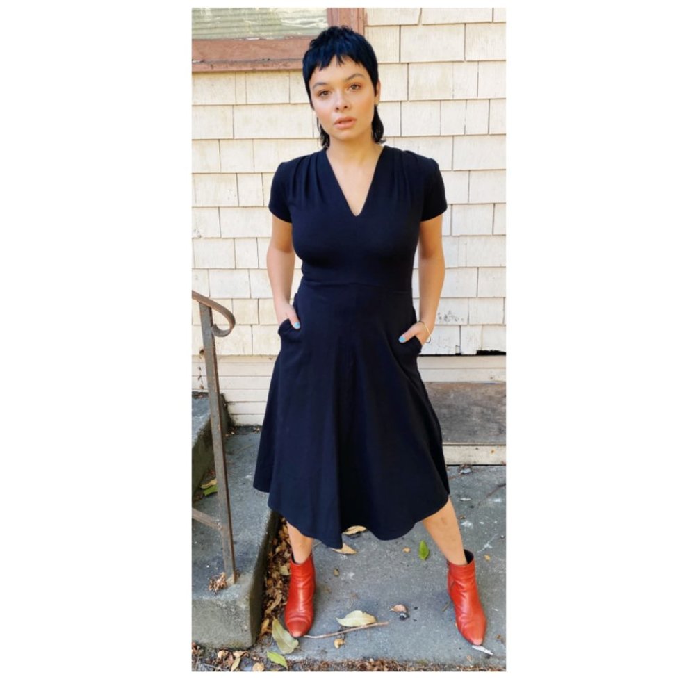 Nooworks Greta dress in Black (size Medium)